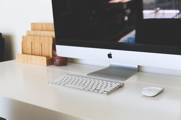 Tips for Organizing a Clutter-Free and Productive Home Office Space